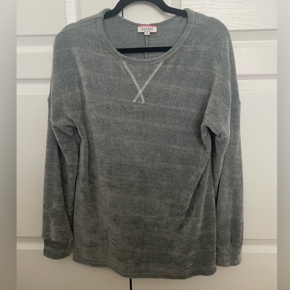 ANDREE BY UNIT Sage Green Long Sleeve Velvet women’s size M